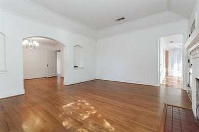 5543 Mccommas Blvd, Dallas, TX 75206 - photo 4