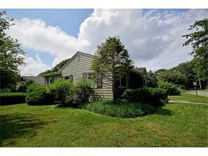 213 Rhode Island Ave S, Newport, RI 02840 - photo 3