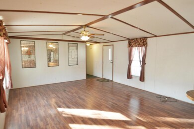 107 Stihl Ave, Circleville, OH 43113 - photo 5