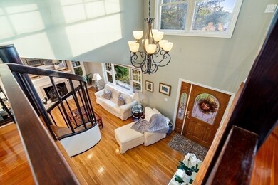 14 Kenneth Rd, Marblehead, MA 01945 - photo 4