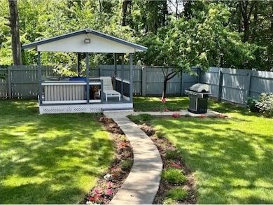 64 Wilmington St, Springfield, MA 01119 - photo 2