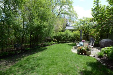 936 S Raddant Rd, Batavia, IL 60510 - photo 3