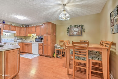929 Cornerstone JT-8