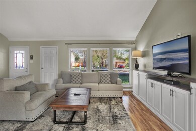 330 Gleneagles Dr, Friendswood, TX 77546 - photo 4