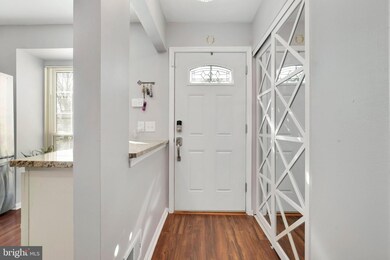 9615 Lambeth Ct, Columbia, MD 21046 - photo 4