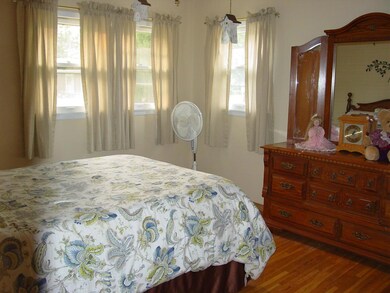 1439 S 16th St, Grand Forks, ND 58201 - photo 6