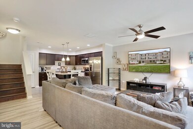 1826 Cassandra Dr unit 132, Sykesville, MD 21784 - photo 2