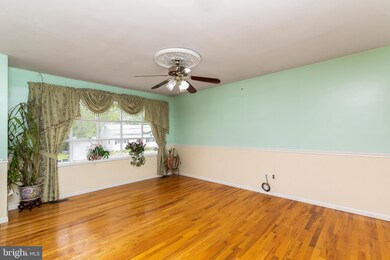 1566 Lafayette St, West Deptford, NJ 08086 - photo 4