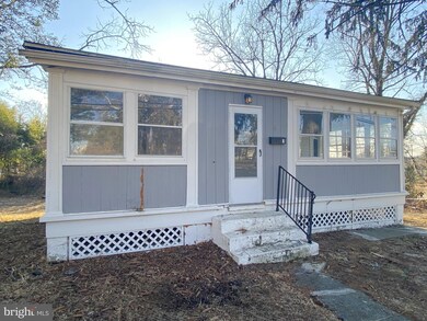 4 Lore Ave, Wilmington, DE 19809 - photo 2