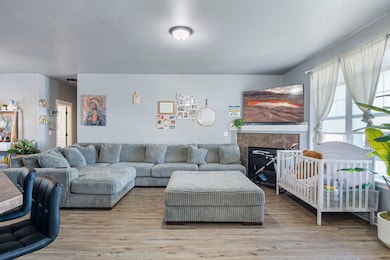 07-628 NE Apache Cir, Redmond-7