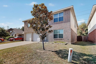 1868 Lynnwood Hills Dr, Fort Worth, TX 76112 - photo 2