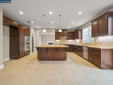 929 Painted Shore Ct, Oakley, CA 94561 - photo 5