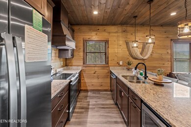 5276 Riversong Way, Sevierville, TN 37876 - photo 7