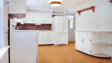 126 Country Club Rd, Sanford, ME 04073 - photo 4