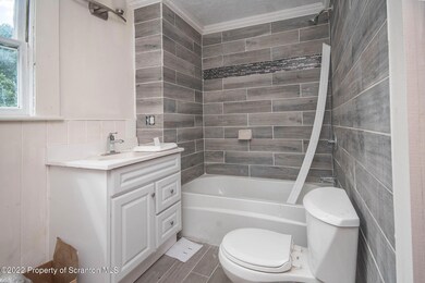 715 Jefferson Ave, Jermyn, PA 18433 - photo 7