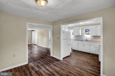 318 S 5th St, Lemoyne, PA 17043 - photo 7