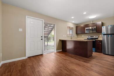 4411 N Shepherd Dr unit 22A, Houston, TX 77018 - photo 3