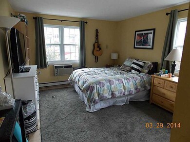 Master Bedroom. MASTER BED