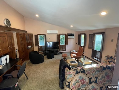 1 Grange Ct, Teaneck, NJ 07666 - photo 5