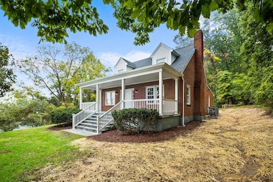 1330 5th St, Waynesboro, VA 22980 - photo 3