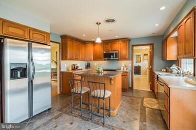 26105 Rudale Dr, Clarksburg, MD 20871 - photo 6