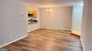 5817 Cove Landing Rd unit 301, Burke, VA 22015 - photo 7