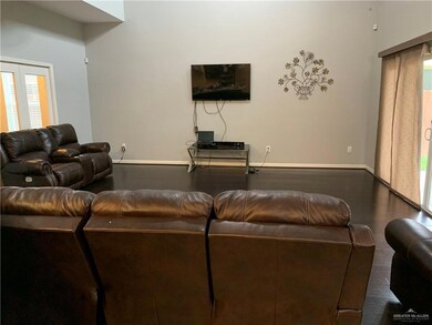 2811 Leslie St, Edinburg, TX 78539 - photo 3