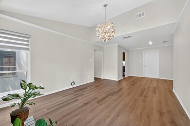 1201 Bering Dr unit 40, Houston, TX 77057 - photo 7