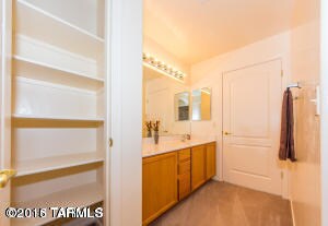 10443 master bathroom
