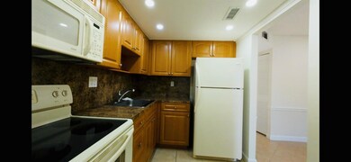 9101 Sunrise Lakes Blvd unit 203, Sunrise, FL 33322 - photo 5