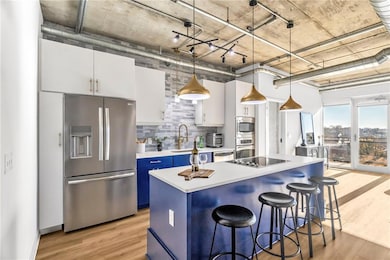 4141 Pennsylvania Ave unit 304, Kansas City, MO 64111 - photo 3