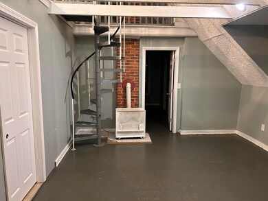 262 Main St unit 2, Manchester, NH 03102 - photo 5