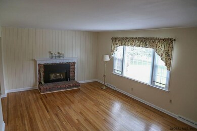 1033 Tomahawk Trail, Schenectady, NY 12302 - photo 7