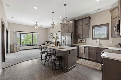 1871 Ellis Blvd NW unit 309, Cedar Rapids, IA 52405 - photo 4