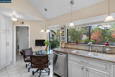 3258 Ptarmigan Dr unit 3B, Walnut Creek, CA 94595 - photo 4