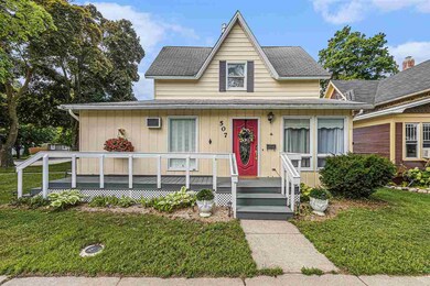 507 State St, Charlevoix, MI 49720 - photo 5