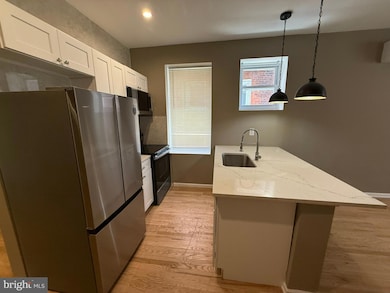 5618 Cedar Ave unit 1, Philadelphia, PA 19143 - photo 7