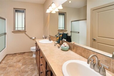 unlisted-address, Bend, OR 97702 - photo 4