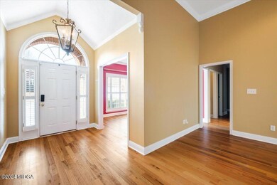 221 Sugarloaf Cir, Macon, GA 31204 - photo 3