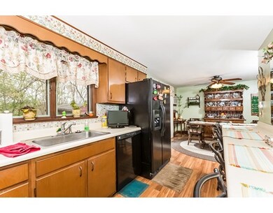 19 Pilgrim Rd, Lawrence, MA 01843 - photo 6