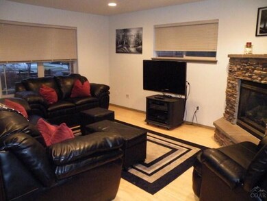 61087 Borden Dr, Bend, OR 97702 - photo 3