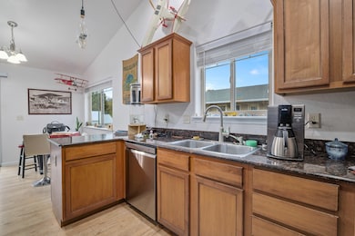 207 Madrone St, Rogue River, OR 97537 - photo 6