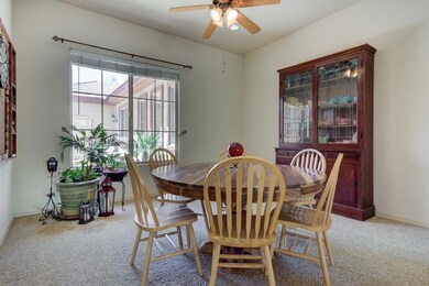 2046 E Cres Pl-12