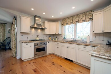 159 Riverside Ave, Riverside, CT 06878 - photo 7