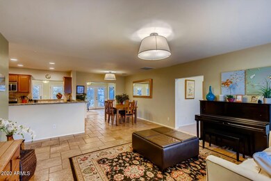 2702 East Elm Street Phoenix AZ - Web Qu