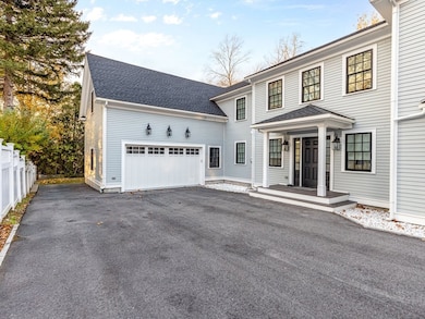 959 Chestnut St, Newton Upper Falls, MA 02464 - photo 3