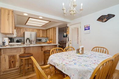 865 Forest Glen Dr, Central Point, OR 97502 - photo 6