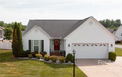 1025 Ayrshire Ln, Dallas, NC 28034 - photo 5