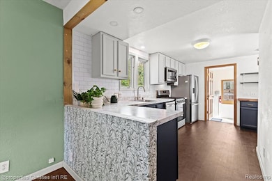 1023 E 13 Mile Rd, Royal Oak, MI 48073 - photo 6