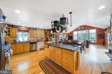 152 Waterloo Ave, Berwyn, PA 19312 - photo 3